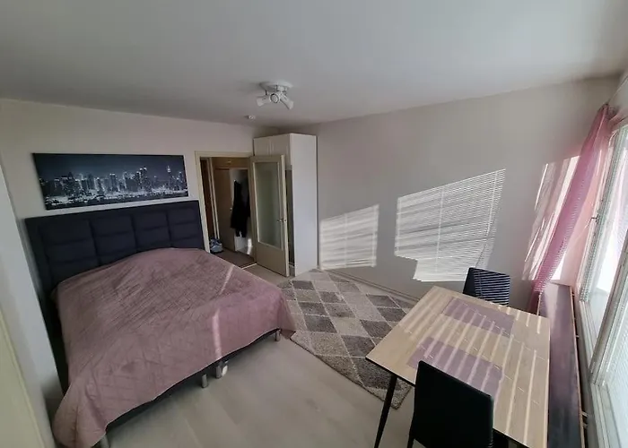 6. Kerroksen Yksioe Laehellae Matkakeskusta. * Лаппеэнранта